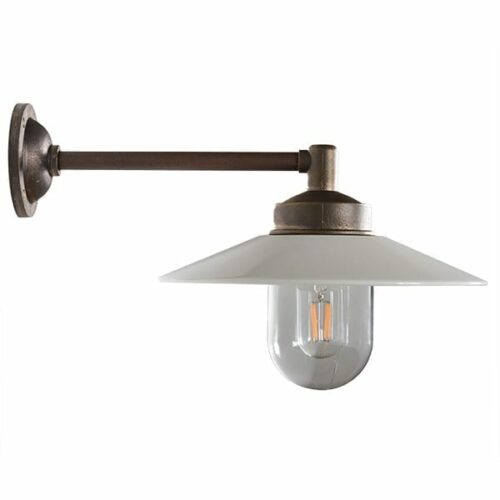 Staldlampe Falsterbo straight 90 antikk messing/hvit skjerm